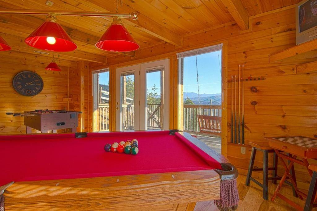 Above All Sevierville Exterior photo
