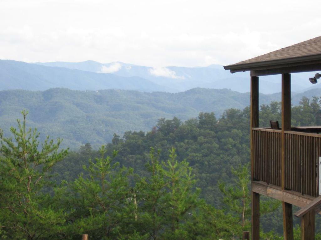Above All Sevierville Exterior photo