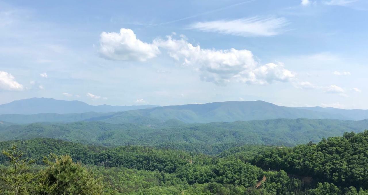 Above All Sevierville Exterior photo